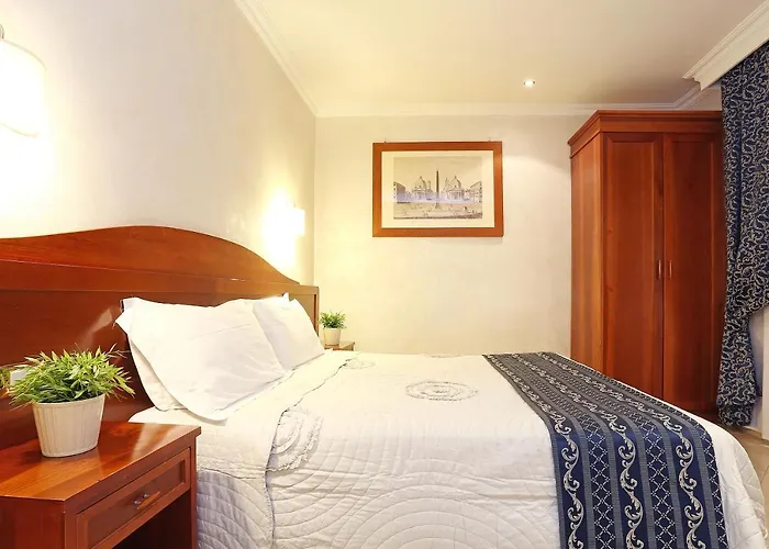 Adorasuite 3* Roma