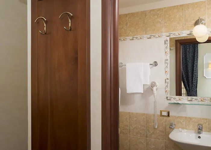 Adorasuite 3* Roma