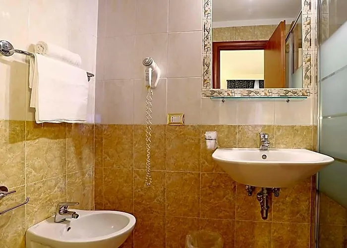 Adorasuite Oda ve Kahvaltı